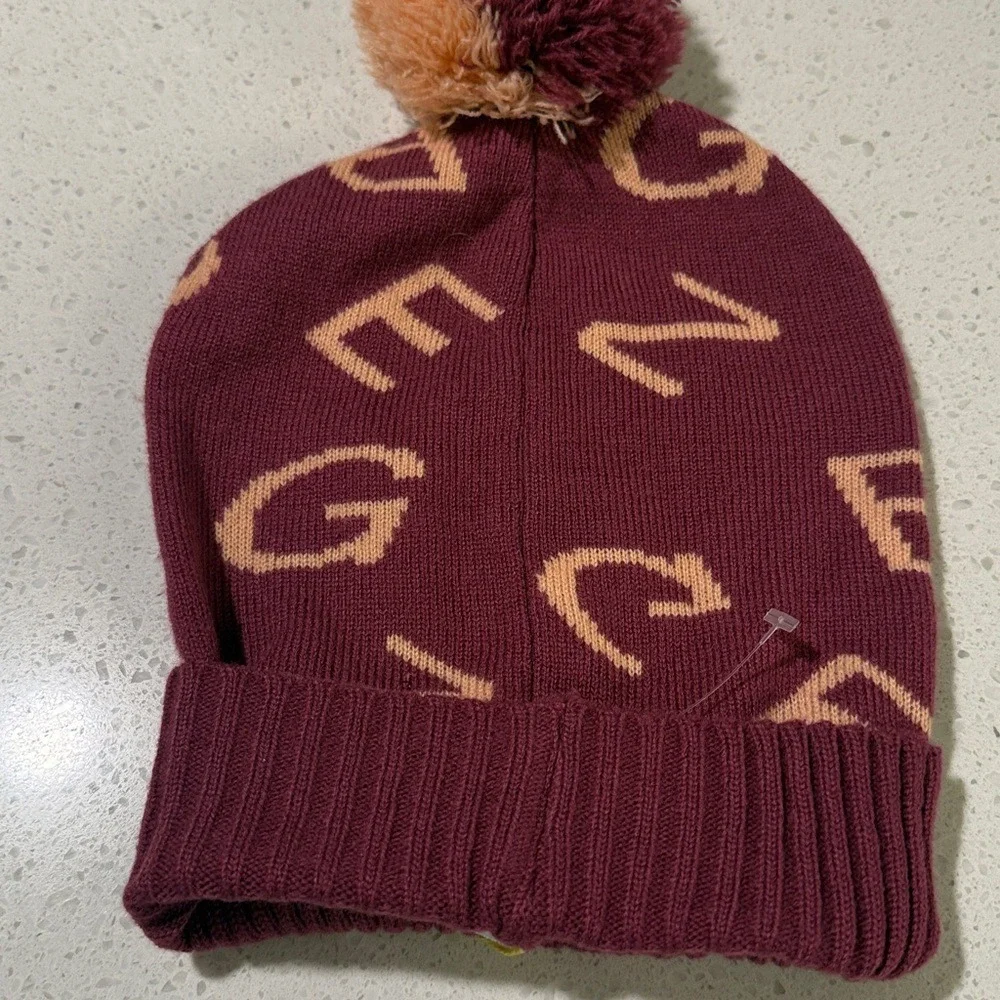 BCBGeneration Womens Knit Logo‎ Beanie Pom Pom Burgundy Peach NWT